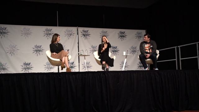 Summer Glau and Jewel Staite @ Reno Pop Culture Con 2019 смотреть онлайн
