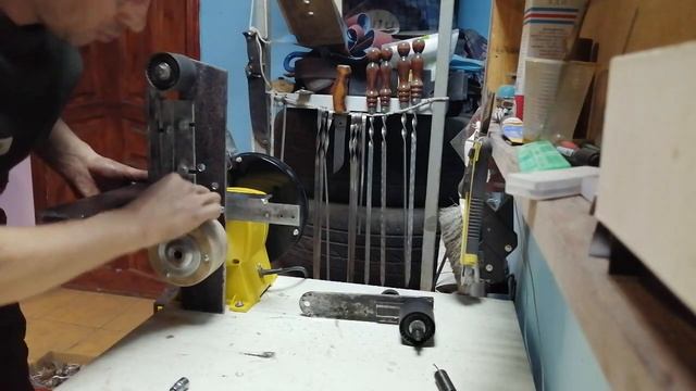 Гриндер из наждака за рубль) смотреть онлайн