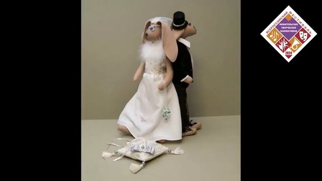 Чердачные куклы (Мария Валинская) - Центральная библиотека смотреть онлайн