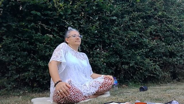 Pregnancy Yoga class with Full Moon meditation смотреть онлайн