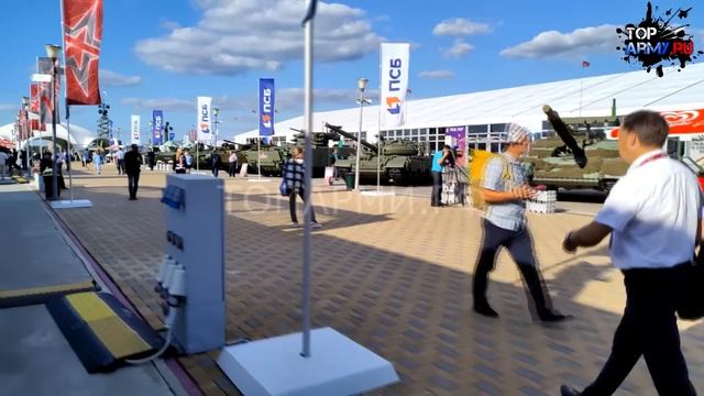 Какие секреты скрывают танки Т-80БВМ и Т-72Б3М на форуме Армия 2023 смотреть онлайн
