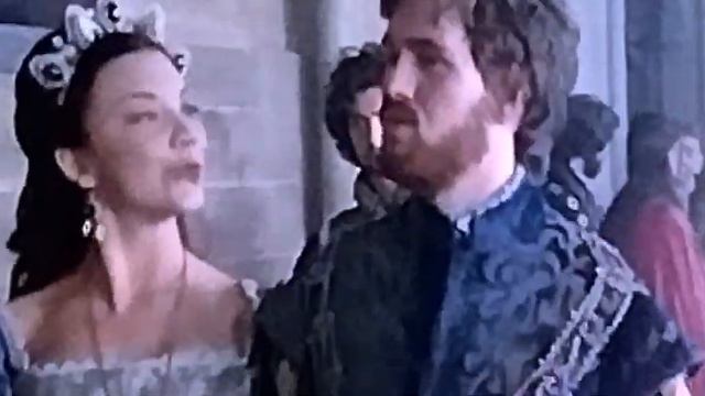 Tudors 2x03 Queen Anne Boleyn is pregnant смотреть онлайн