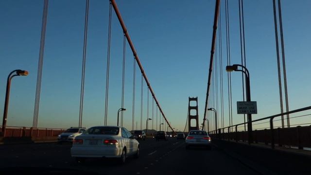 Проезжаем мост Золотые Ворота в США, Сан Франциско / Golden Gate bridge in San Francisco смотреть онлайн
