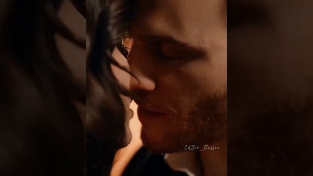 Эда и Серкан - Все поцелуи #sençalkapimi смотреть онлайн