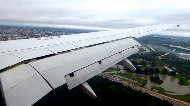 Pouso em Aeroporto Internacional Afonso Pena PR-GIT Smiles Gol Linhas Aéreas смотреть онлайн