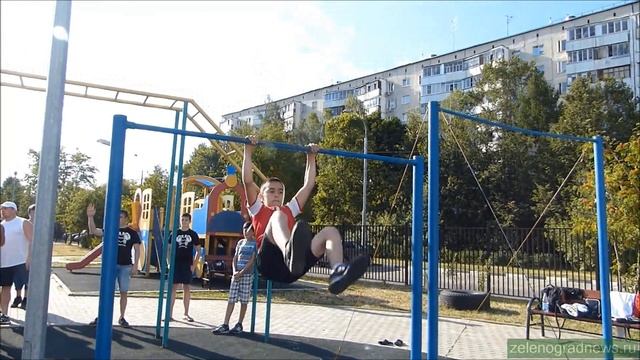 Показательное выступление зеленоградской команды стрит воркаута "РУСЪ" смотреть онлайн