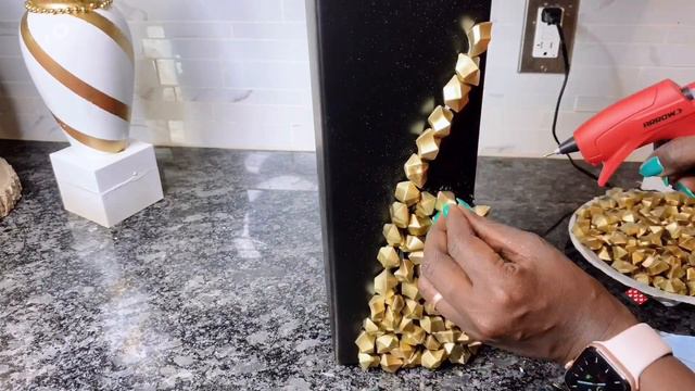 Fall Glam Home Decor DIY | 4 Decorative Glass Vases Using Dollar Tree & Thrift Store Items! смотреть онлайн