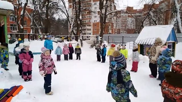 Зимний спортивный праздник. Группы № 3"Ромашка", № 7 "Василёк" смотреть онлайн