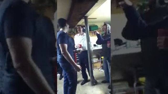 Large Drunken Bird смотреть онлайн