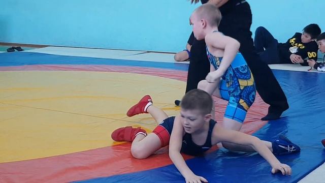 Греко-римская борьба. Турнир в п. Гранитный смотреть онлайн