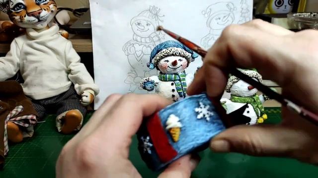 ⛄ СНЕГОВИКИ. Урок номер 9. Роспись снеговика и подарочной коробочки. смотреть онлайн