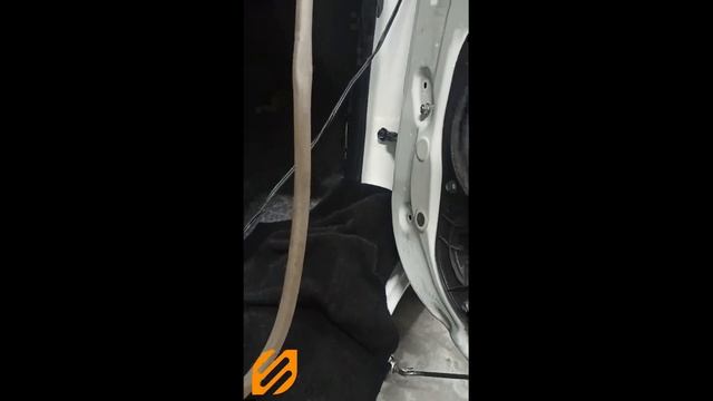Kia Cerato Koup шумоизоляция и решение проблемы с затоплением салона с люка, серия 1 смотреть онлайн