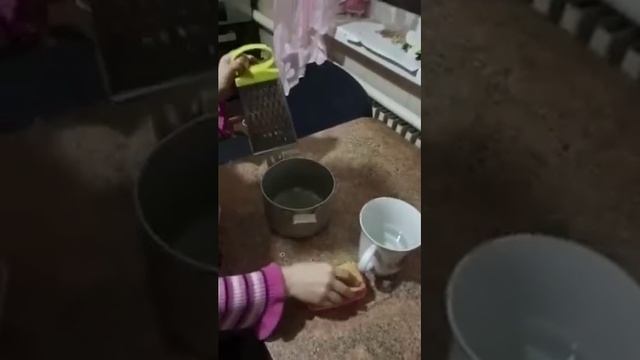 Как почистить пригоревшую кастрюлю смотреть онлайн