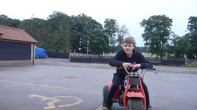 RIDING MY 1982 HONDA ATC 70 смотреть онлайн