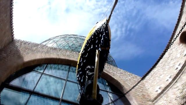 Музей Дали в городе Фигейрос - Тур Средиземноморская сказка - день 4 смотреть онлайн