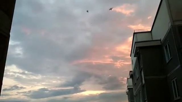 Закат, напоминает последний день Помпеи. смотреть онлайн