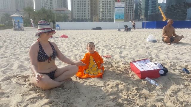 Йог на пляже Марина Дубай смотреть онлайн