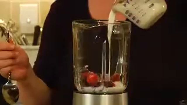 Cuisinart Smart Power Deluxe Blender SPB 600) Demo Video смотреть онлайн