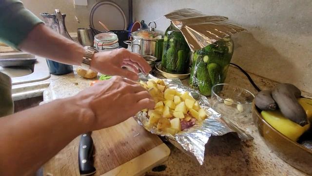 Свинина с Овощами Запеченная в Минипечке 2022 смотреть онлайн