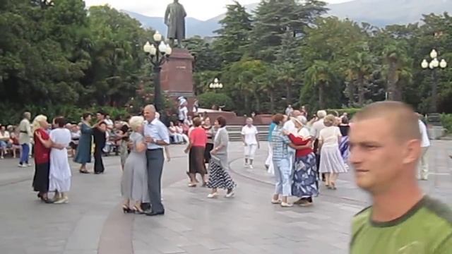 ялта танцы смотреть онлайн