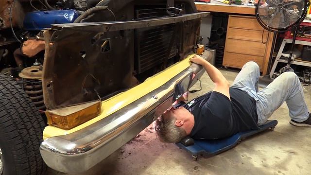 Bumpside F100 1967 1972 Inner fender and bumper removal Episode 374 Autorestomod смотреть онлайн