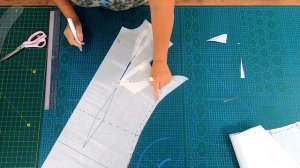 Как сшить стильный сарафан в клетку. Моделирование и раскрой очень интересного сарафана.mp4