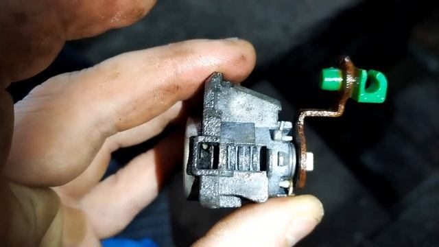 Ремонт личинки замка двери Nissan Teana L33