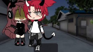 девушка пошла гулят с парнем хотя в  туалет, и дома не смагла дотерпет и описалась