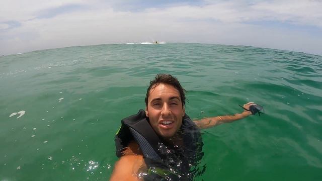 Alone in the open ocean смотреть онлайн