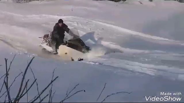 Тест снегохода рысь с двигателем от Оки и самодельного снегохода с гусей от рыси. смотреть онлайн
