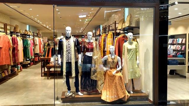 MARINA MALL CHENNAI || THE BIGGEST MALL IN OMR смотреть онлайн