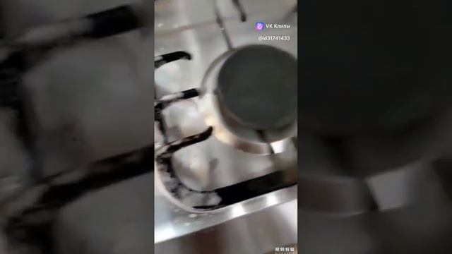 Средство чистящее для плит, духовок, микроволновок и барбекю от Алтайской компании Батэль. смотреть онлайн