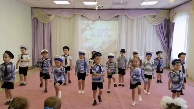 Мы не хотим войны.. смотреть онлайн