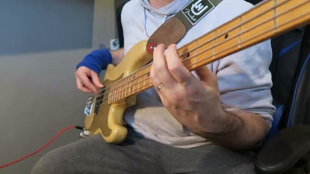 Måneskin - Zitti E Buoni ( Bass Cover) смотреть онлайн
