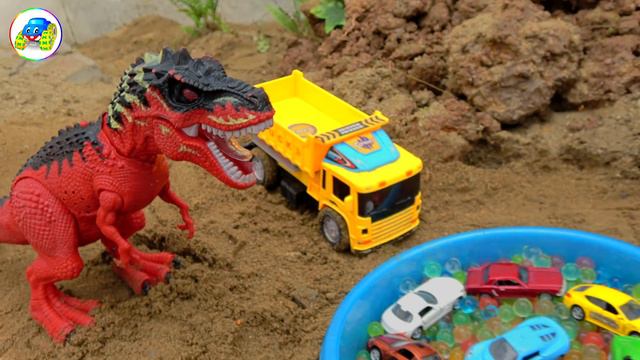 Crane Truck Helps Concrete Mixer and Bus in Trouble - Toys for Kids | Kid Studio смотреть онлайн