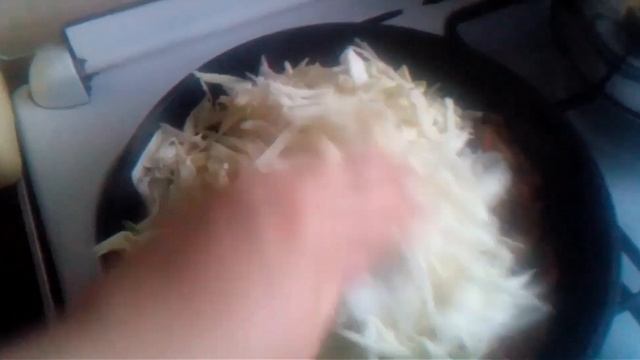 Тушеная капуста с щековиной . Braised Cabbage With Brisket