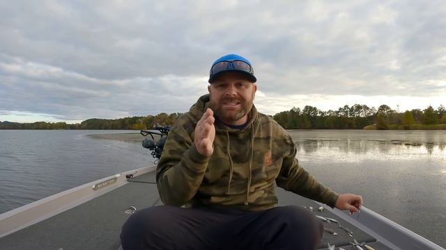 Top 5 Baits For November Bass Fishing! смотреть онлайн