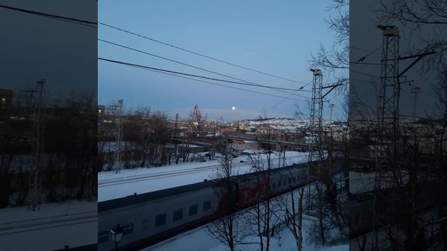 Мурманск. Вокзал. Порт. Полдень. Полярная ночь. смотреть онлайн