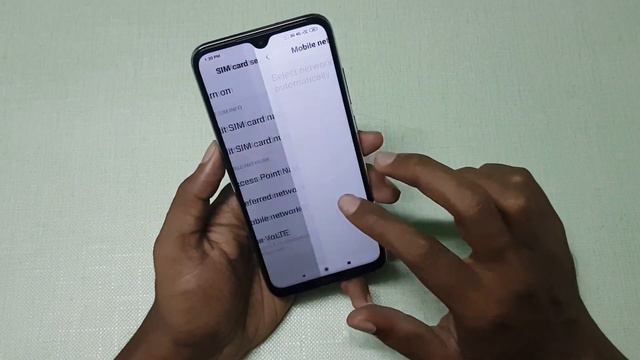 How to Insert Dual SIM card & MicroSD Card in Xiaomi Redmi Note 8 смотреть онлайн