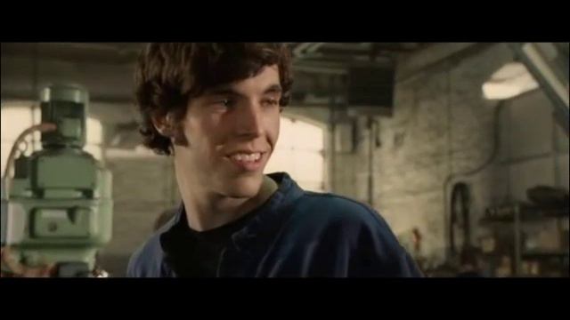 tom hughes as bruce pearson in cemetery junction смотреть онлайн