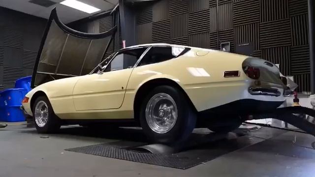 Stunning 1971 Ferrari 365 GTB/4 Daytona Berlinetta смотреть онлайн