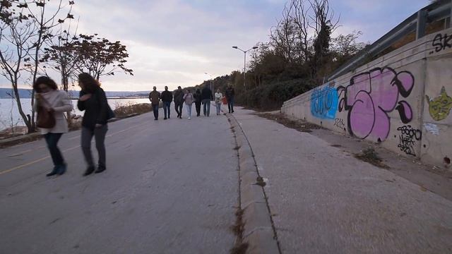 Walking To Varna Bulgaria ?? . Прогулка по набережной города Варна Болгария