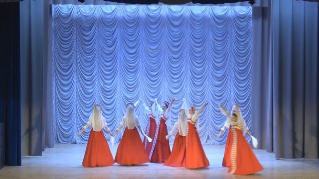 Театр танца Гюнеш. Танец За рекою девицы гуляли смотреть онлайн