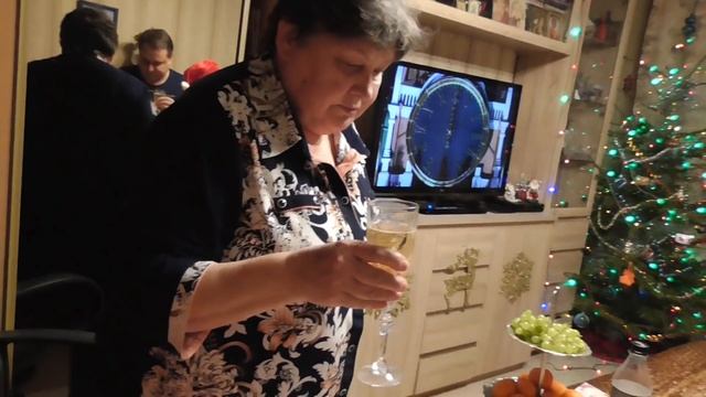 №552 ?ПРАЗДНУЕМ НОВЫЙ ГОД в МОСКВЕ ???Наша НОВОГОДНЯЯ НОЧЬ Часть2 смотреть онлайн