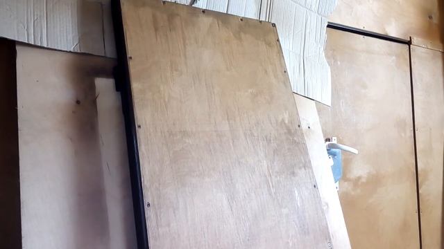 Гараж под капремонт//Покраска пылесосом//Часть 4 смотреть онлайн