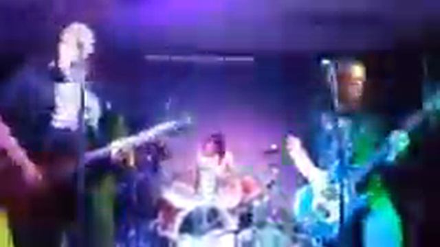 Elephant Gunn - Birds live at Metalhead's Clubhouse 3.19.16 смотреть онлайн