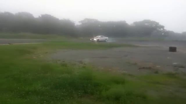 Дрифт тренировка. Змеинка. Владивосток. 14.08.13 смотреть онлайн