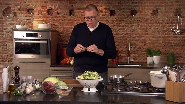 Keteltje met rundsvlees, gevogelte en groentjes - SOEP! - Johan Segers смотреть онлайн