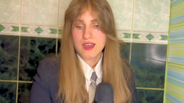 АСМР/??ТОКСИЧНАЯ одноклассница накрасит тебя в школьном туалете/ ролевая игра/звуки жвачки смотреть онлайн