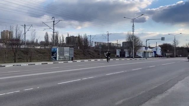 Белгород! Погода супер! Пора выезжать с гаражей;) смотреть онлайн